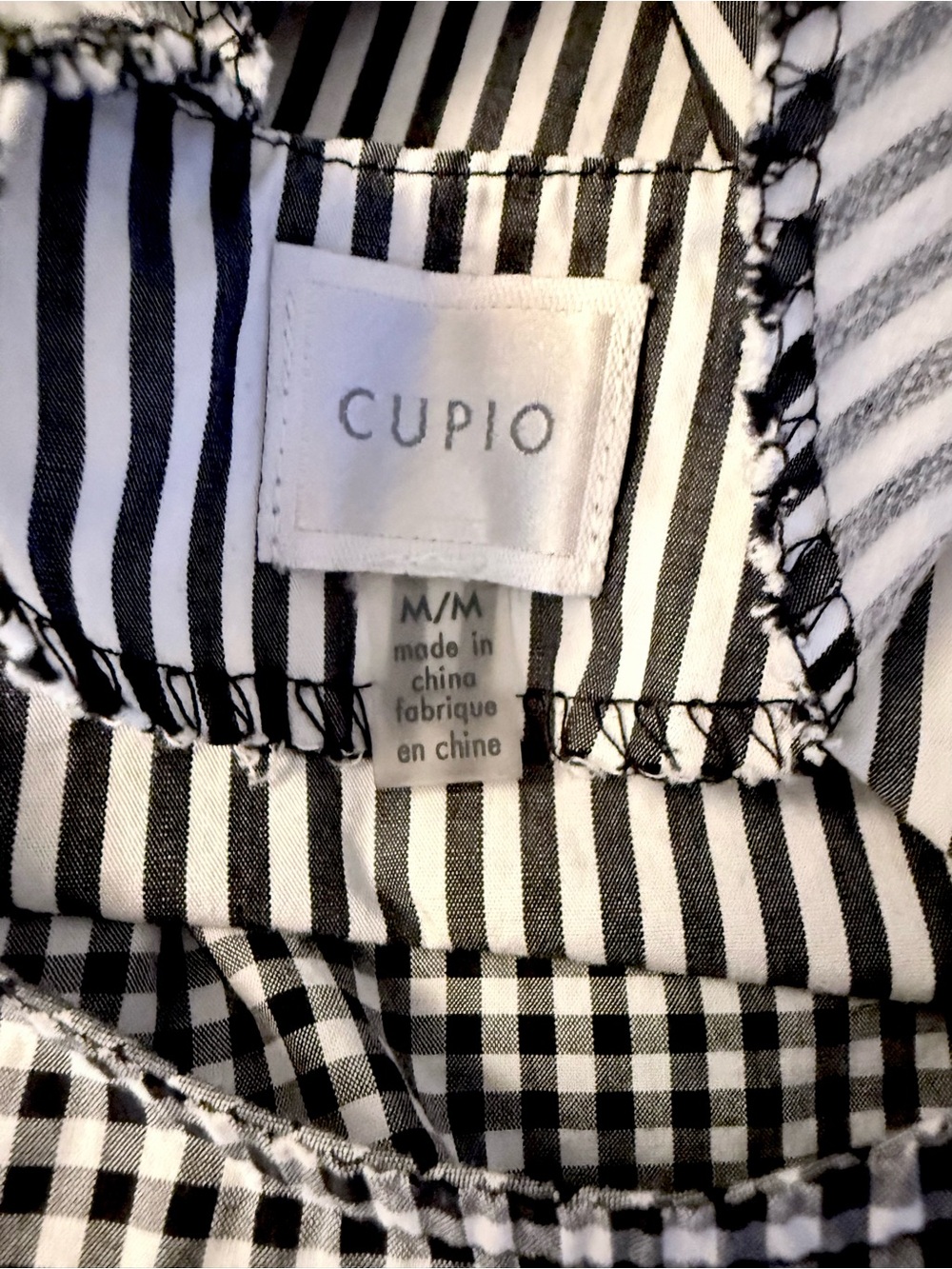 Cupio Black and White Gingham Ruffle Sleeve Top - Picture 4 of 4